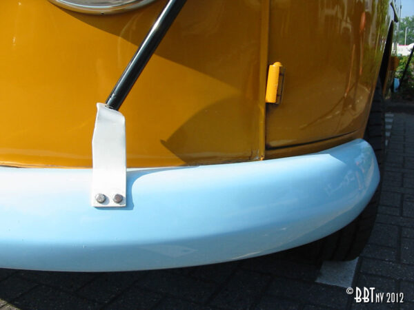 Steun op bumper voor Westy tent #6500, Voor linkse zijlaaddeuren